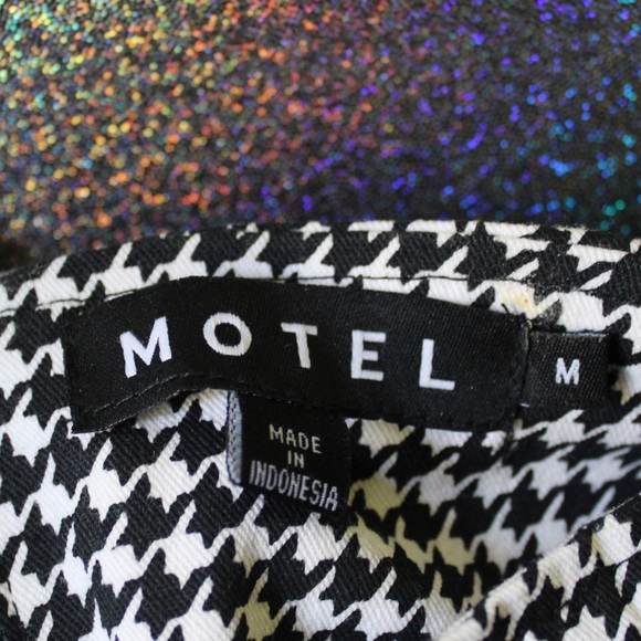 ⚡️ Motel Rocks Houndstooth M-Split Mini Skirt - Picture 2 of 2